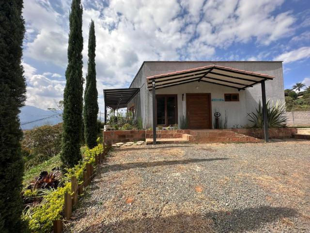 Casa Campestre En Venta En Sabaneta En Vereda La Doctora V173688