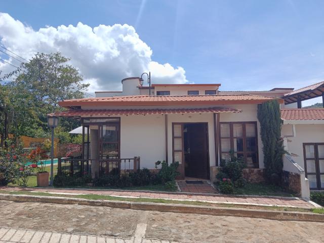 Casa Campestre en venta en Santander