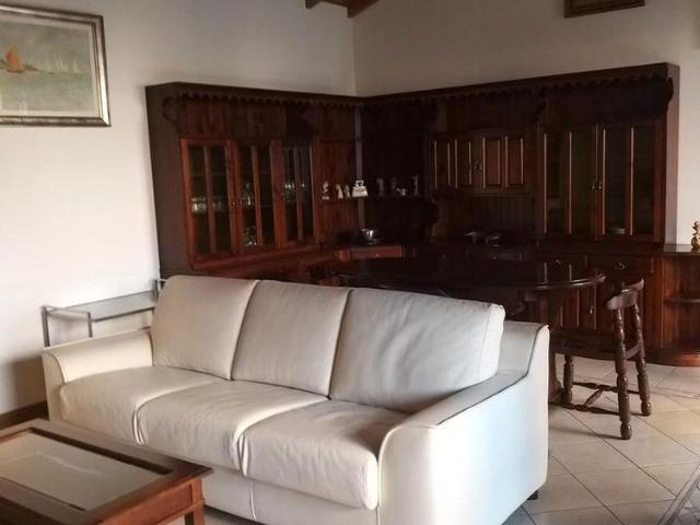 Villa Indipendente in affitto a Monserrato, Sardigna/Sardegna