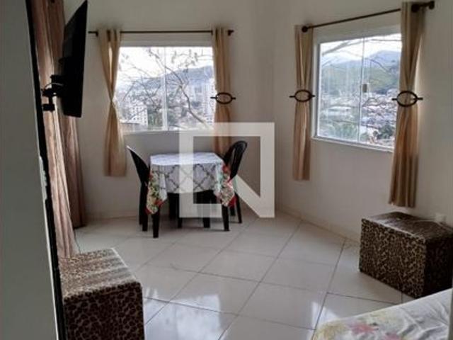 Casa aluguel em Região Geográfica Imediata do Rio de Janeiro, Região Metropolitana do Rio de Janeiro