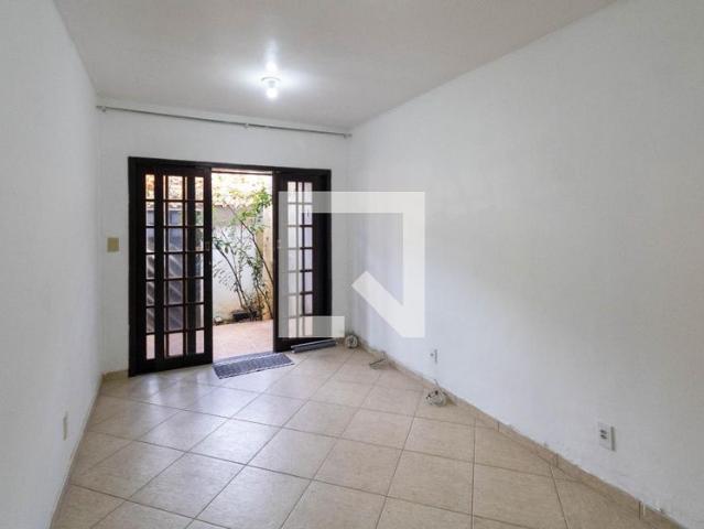 Casa aluguel em Região Geográfica Imediata do Rio de Janeiro, Região Metropolitana do Rio de Janeiro