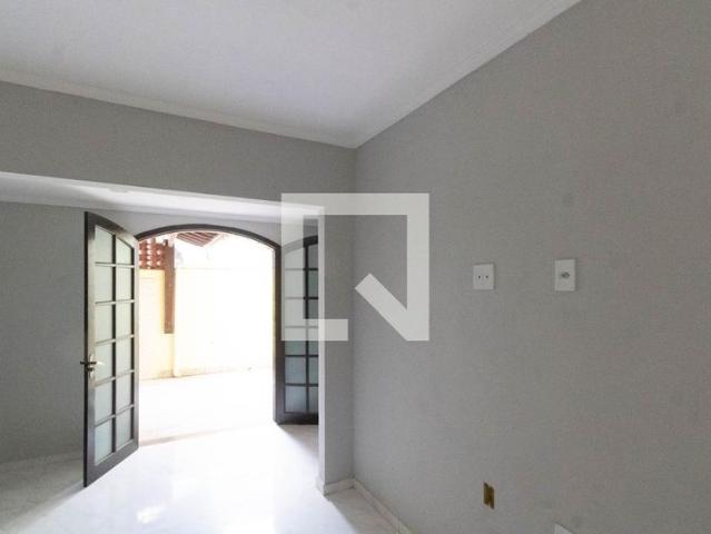 Casa aluguel em Região Geográfica Imediata do Rio de Janeiro, Região Metropolitana do Rio de Janeiro