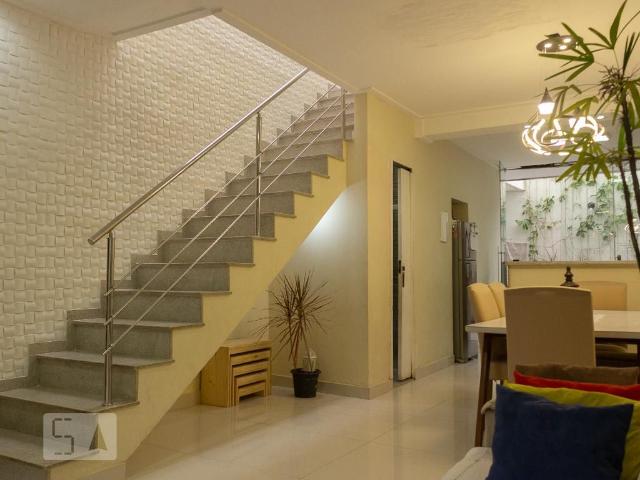 Casa aluguel em Região Geográfica Imediata do Rio de Janeiro, Região Metropolitana do Rio de Janeiro