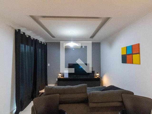 Casa aluguel em Região Geográfica Imediata do Rio de Janeiro, Região Metropolitana do Rio de Janeiro