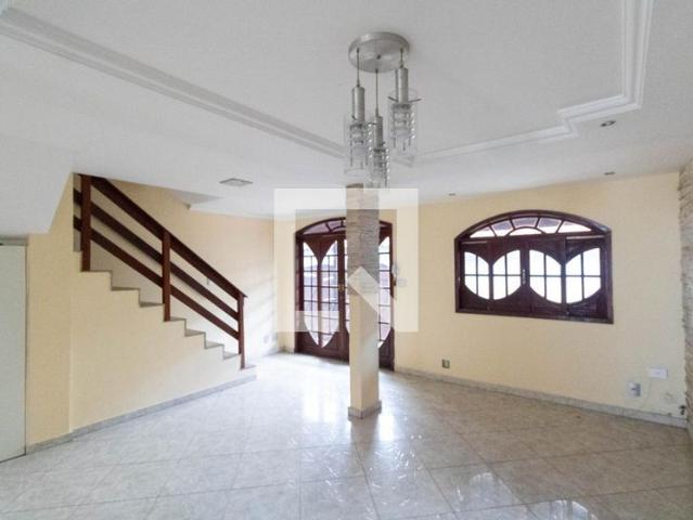 Casa aluguel em Região Geográfica Imediata do Rio de Janeiro, Região Metropolitana do Rio de Janeiro