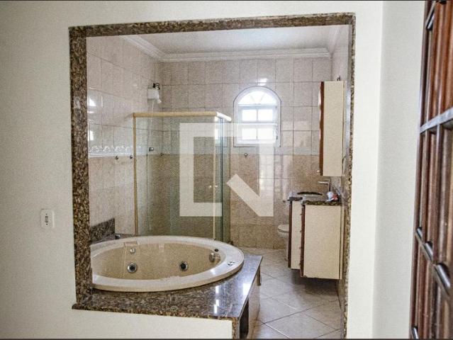 Casa aluguel em Região Geográfica Imediata do Rio de Janeiro, Região Metropolitana do Rio de Janeiro