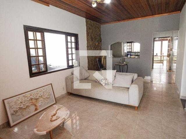 Casa aluguel em Região Geográfica Imediata do Rio de Janeiro, Região Metropolitana do Rio de Janeiro