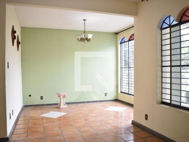 Casa aluguel em Região Geográfica Imediata do Rio de Janeiro, Região Metropolitana do Rio de Janeiro