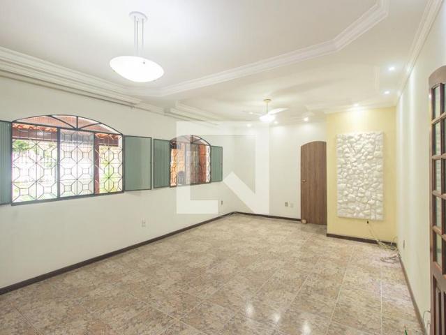 Casa aluguel em Região Geográfica Imediata do Rio de Janeiro, Região Metropolitana do Rio de Janeiro