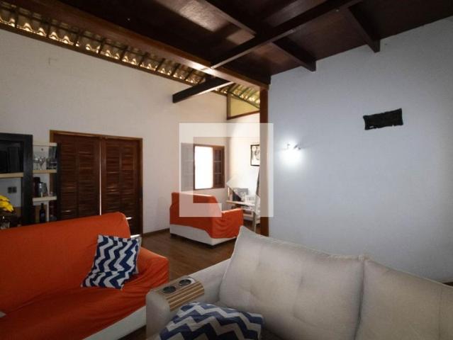 Casa aluguel em Região Geográfica Imediata do Rio de Janeiro, Região Metropolitana do Rio de Janeiro