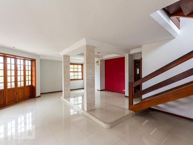 Casa venda em Região Geográfica Imediata do Rio de Janeiro, Região Metropolitana do Rio de Janeiro