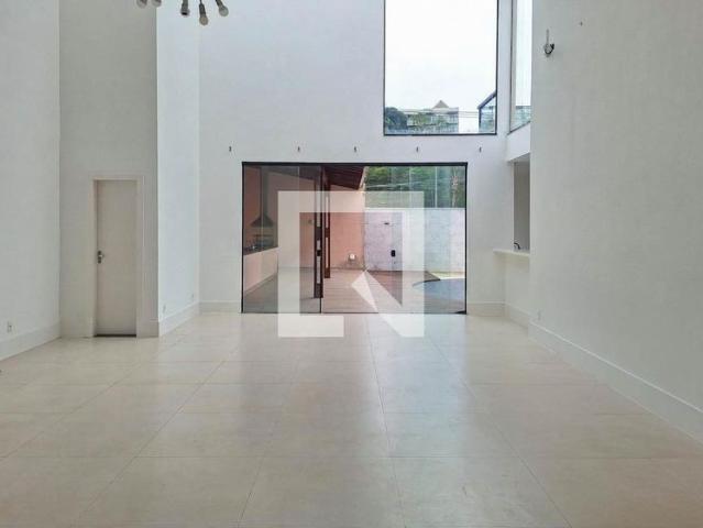 Casa aluguel em Região Geográfica Imediata do Rio de Janeiro, Região Metropolitana do Rio de Janeiro