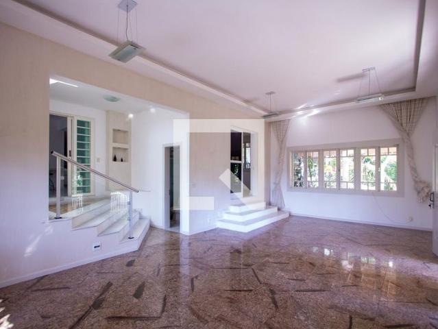 Casa aluguel em Região Geográfica Imediata do Rio de Janeiro, Região Metropolitana do Rio de Janeiro