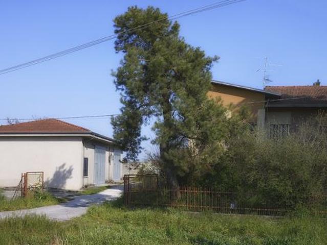 Capannone in vendita a Suzzara, Lombardia