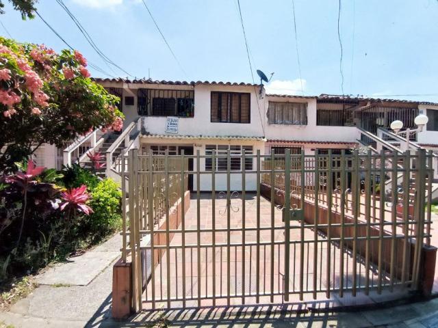 Casa en arriendo en Nápoles, Cali