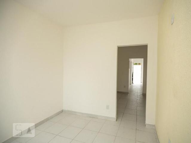 Casa aluguel em Região Geográfica Imediata do Rio de Janeiro, Região Metropolitana do Rio de Janeiro