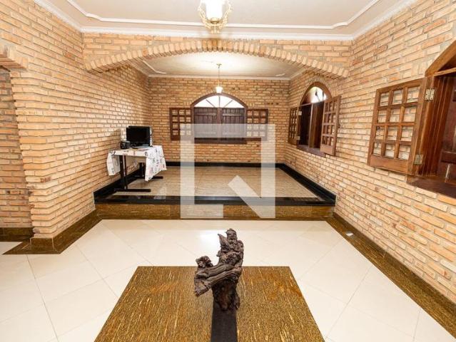 Casa aluguel em Região Geográfica Imediata de Belo Horizonte, Região Metropolitana de Belo Horizonte