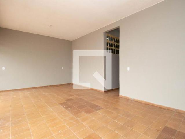 Casa venda em Região Geográfica Imediata do Distrito Federal, Região Integrada de Desenvolvimento do Distrito Federal e Entorno