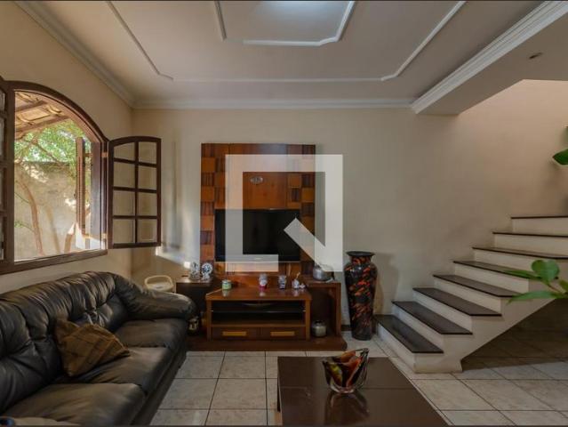 Casa aluguel em Região Geográfica Imediata de Belo Horizonte, Região Metropolitana de Belo Horizonte
