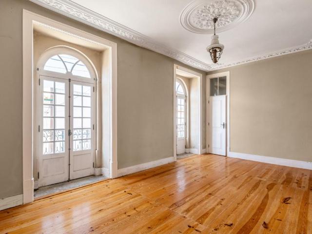 Vivenda venda em Olho Marinho, Óbidos