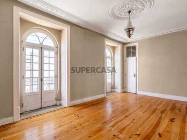 Casa venda em Olho Marinho, Óbidos