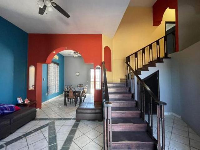 CASA CENTRICA EN VENTA 4 RECAMARAS