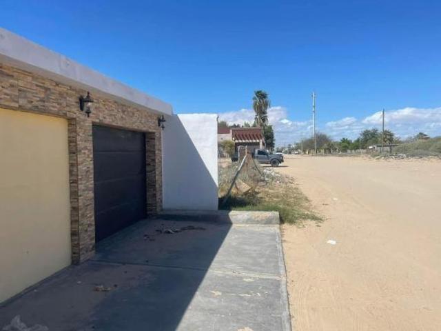 CASA CENTRICA EN VENTA 4 RECAMARAS