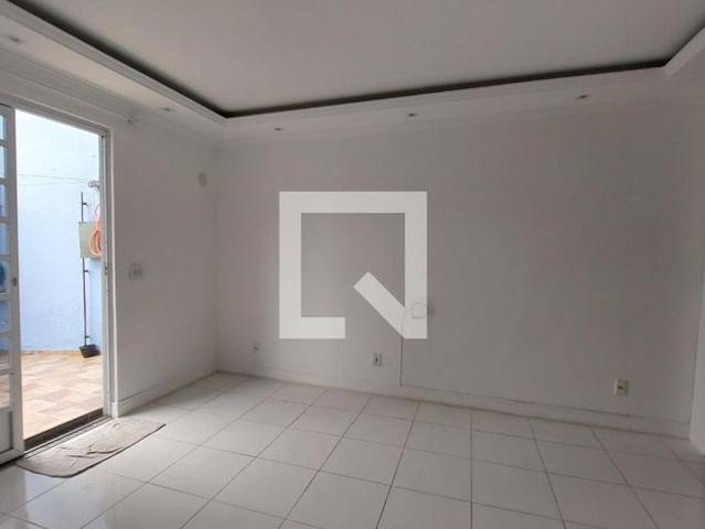 Casa aluguel em Região Geográfica Imediata do Rio de Janeiro, Região Metropolitana do Rio de Janeiro
