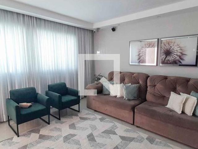 Casa aluguel em Região Imediata de São Paulo, Região Metropolitana de São Paulo