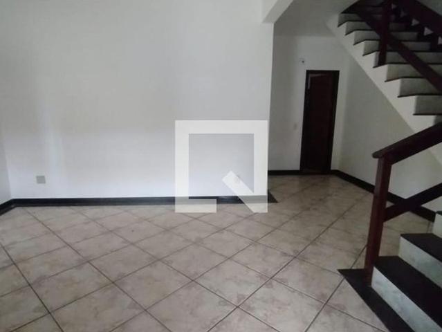 Casa aluguel em Região Geográfica Imediata do Rio de Janeiro, Região Metropolitana do Rio de Janeiro