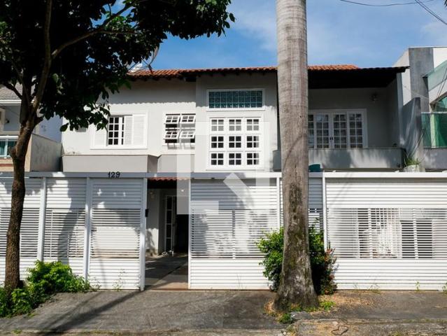 Casa aluguel em Região Geográfica Imediata do Rio de Janeiro, Região Metropolitana do Rio de Janeiro