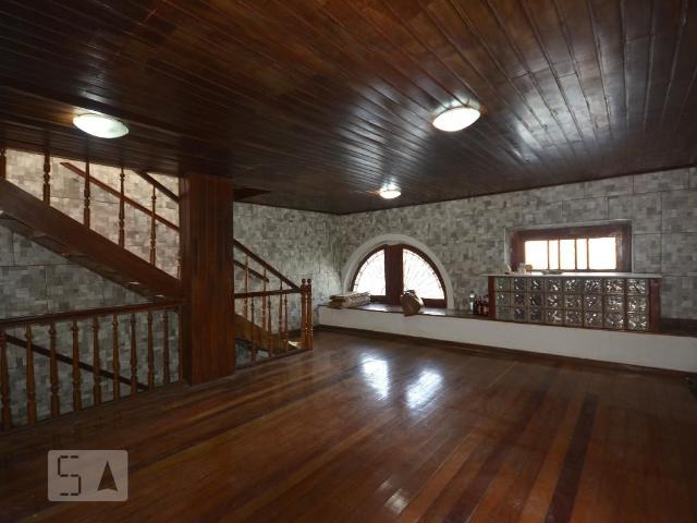 Casa aluguel em Região Geográfica Imediata do Rio de Janeiro, Região Metropolitana do Rio de Janeiro