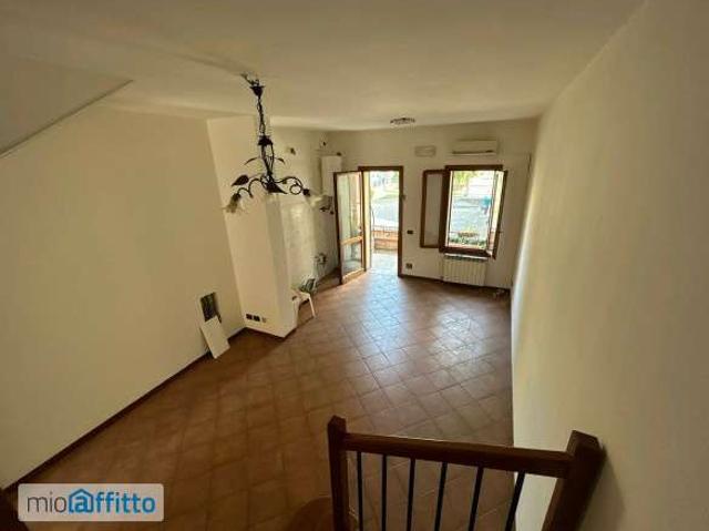 Villa Indipendente in affitto a Unione Comuni Modenesi Area Nord, Concordia Sulla Secchia