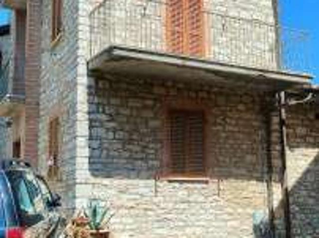 Villa Indipendente in affitto