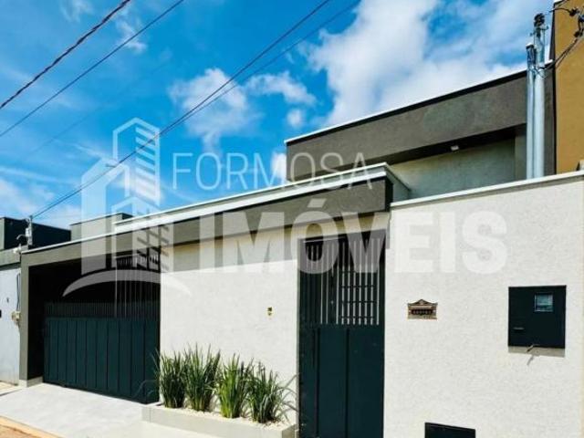 Casa venda em Região Geográfica Imediata de Águas Lindas de Goiás, Região Integrada de Desenvolvimento do Distrito Federal e Entorno