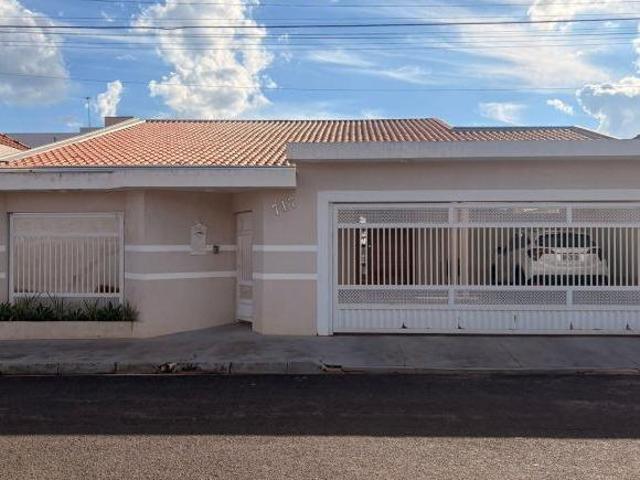 Casa venda em Região Imediata de Adamantina-Lucélia, Osvaldo Cruz