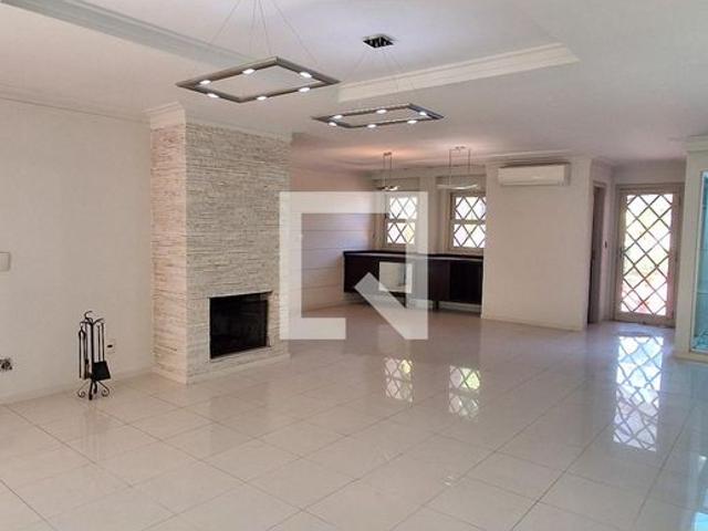 Casa aluguel em Cerâmica, São Caetano do Sul