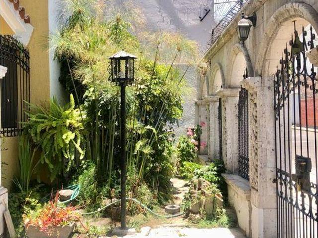Casa venta en Urbanización Simon Bolivar, José Luis Bustamante y Rivero