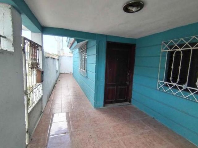 CASA CERCA DE HOSPITAL