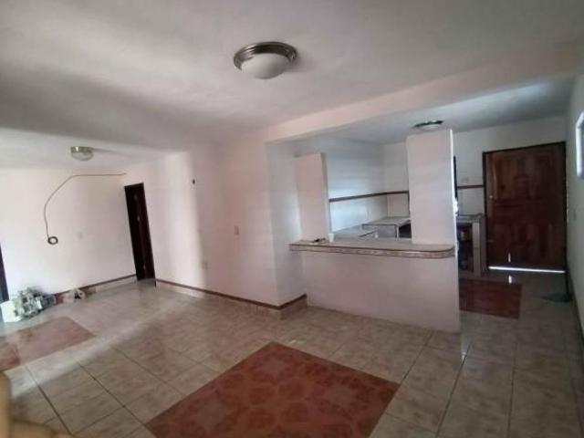 CASA CERCA DE HOSPITAL