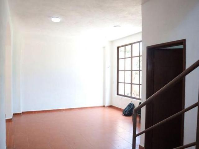 Casa amplia con jardín cerca de Texcoco acepta crédito INFONAVIT