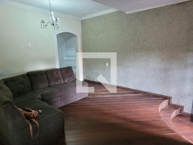 Casa aluguel em Região Geográfica Imediata de Belo Horizonte, Região Metropolitana de Belo Horizonte
