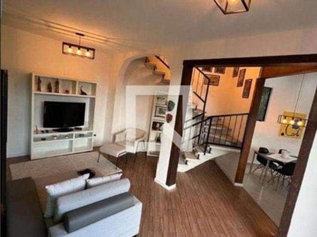 Casa aluguel em Vila Dirce, Carapicuíba