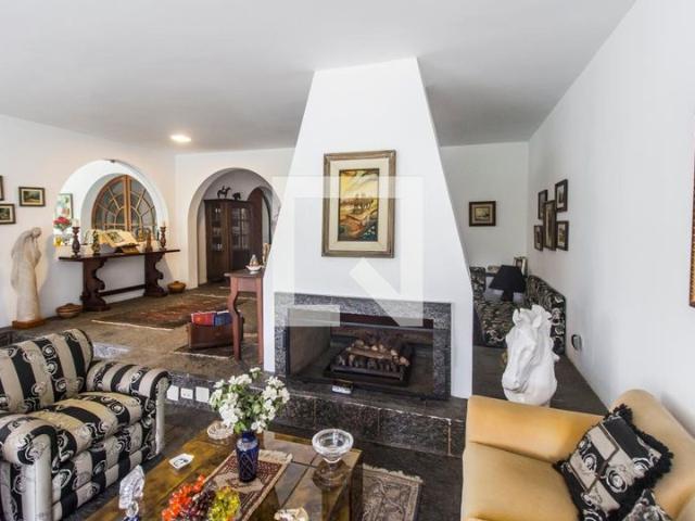 Casa aluguel em Carapicuiba, São Paulo