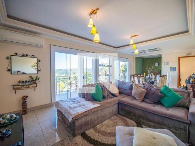 Casa aluguel em Vila Dirce, Carapicuíba