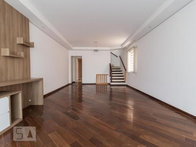 Casa aluguel em Região Imediata de São Paulo, Região Metropolitana de São Paulo