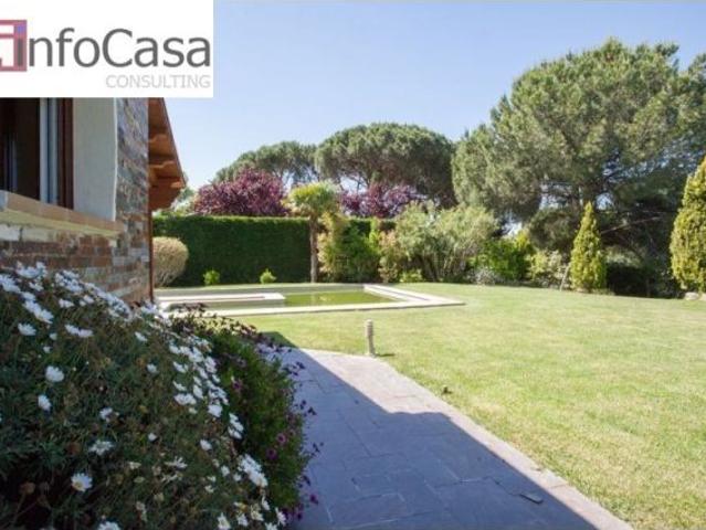 Casa en venta en Pozuelo De Alarcón, Urbanización Monte Claro