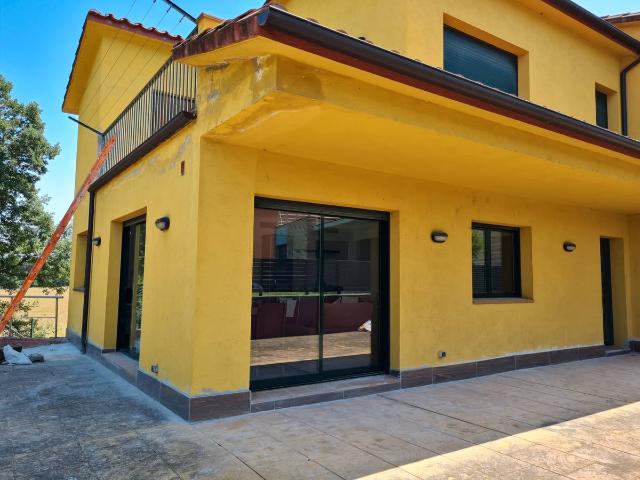 Villa en alquiler en Aiguaviva