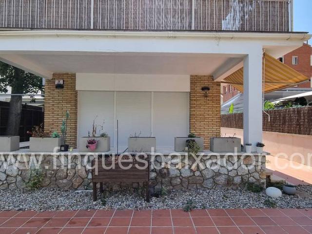 Chalet en alquiler en Centre, Castelldefels