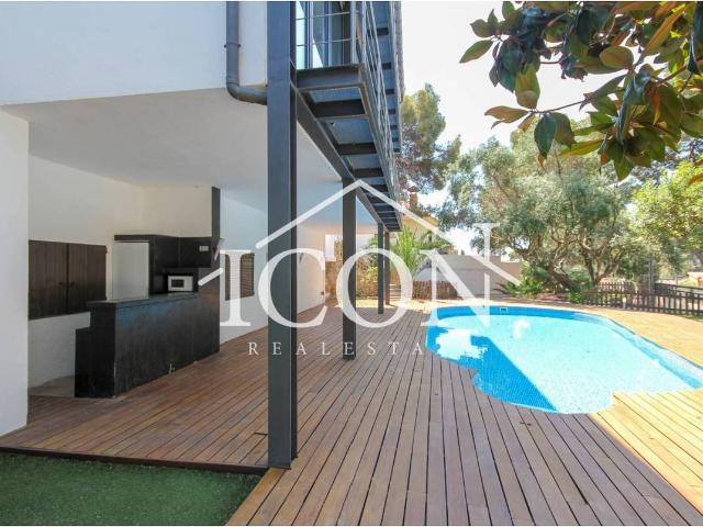 Villa en alquiler en Castelldefels, Centre